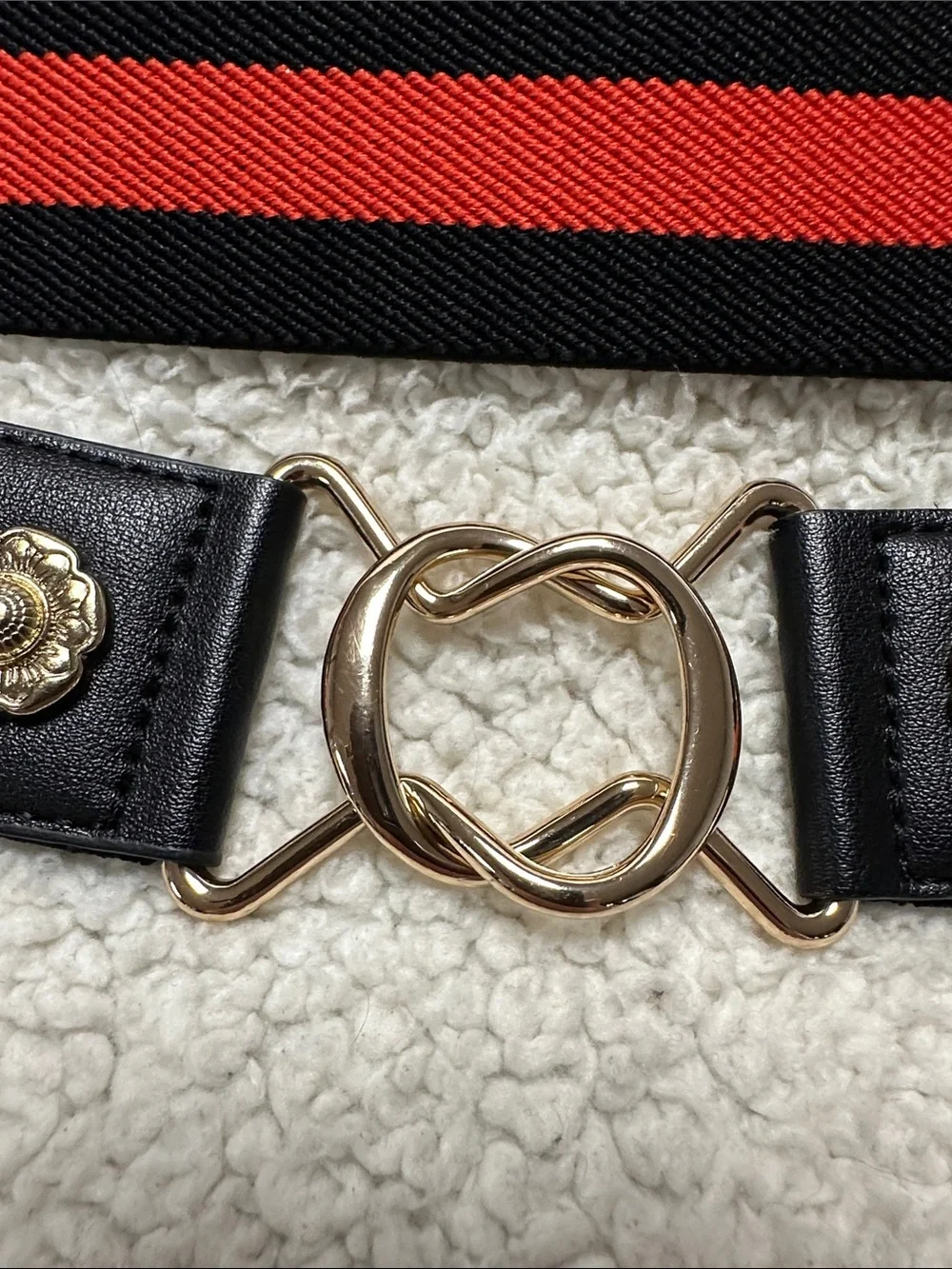 Express Black and Red Stripe Stretchy Waist Belt,Gold Tone Buckle S/M NWOT